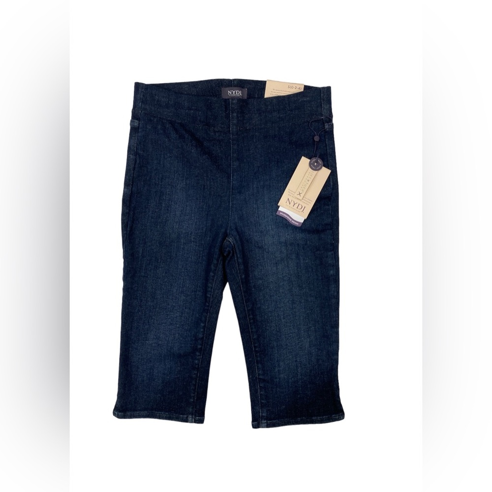 NYDJ PULL ON KNEE CAPRI